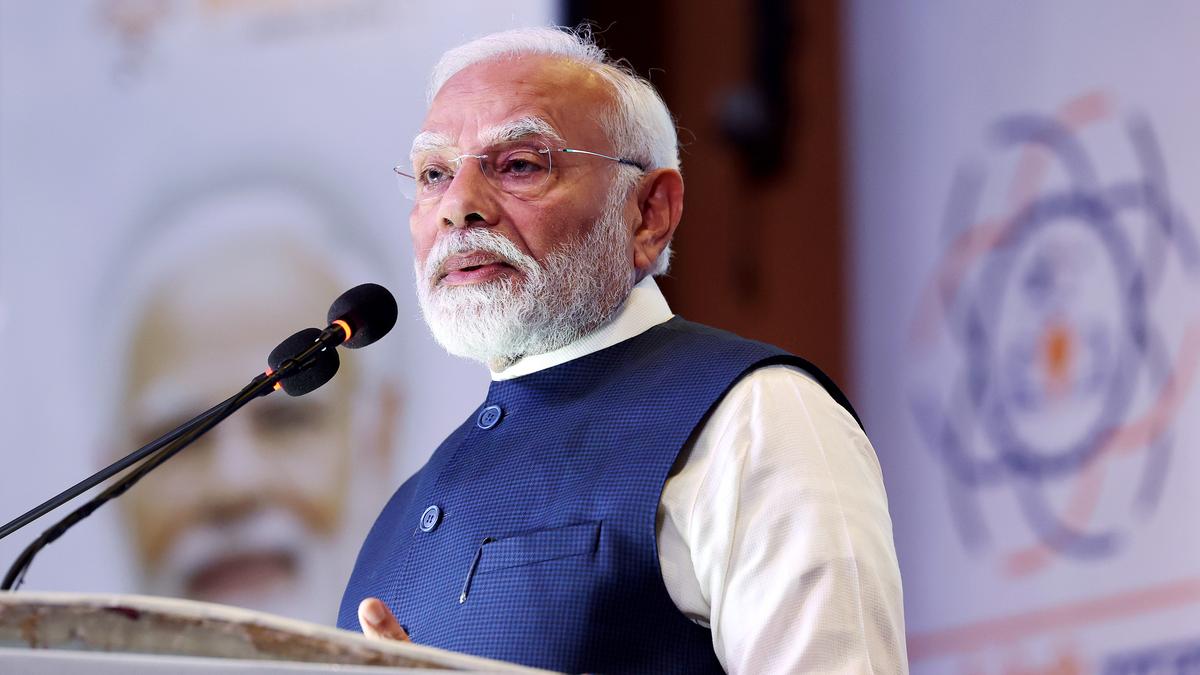 राष्ट्र को सर्वोपरी रख भारत को आत्मनिर्भर बनाने को संकल्पित हैं नरेंद्र मोदी